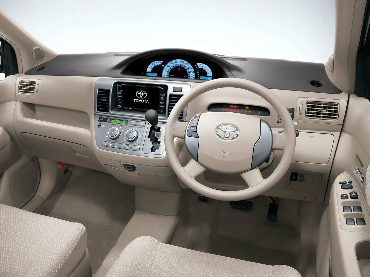 Toyota Raum II Компактвэн — сүрөт 4
