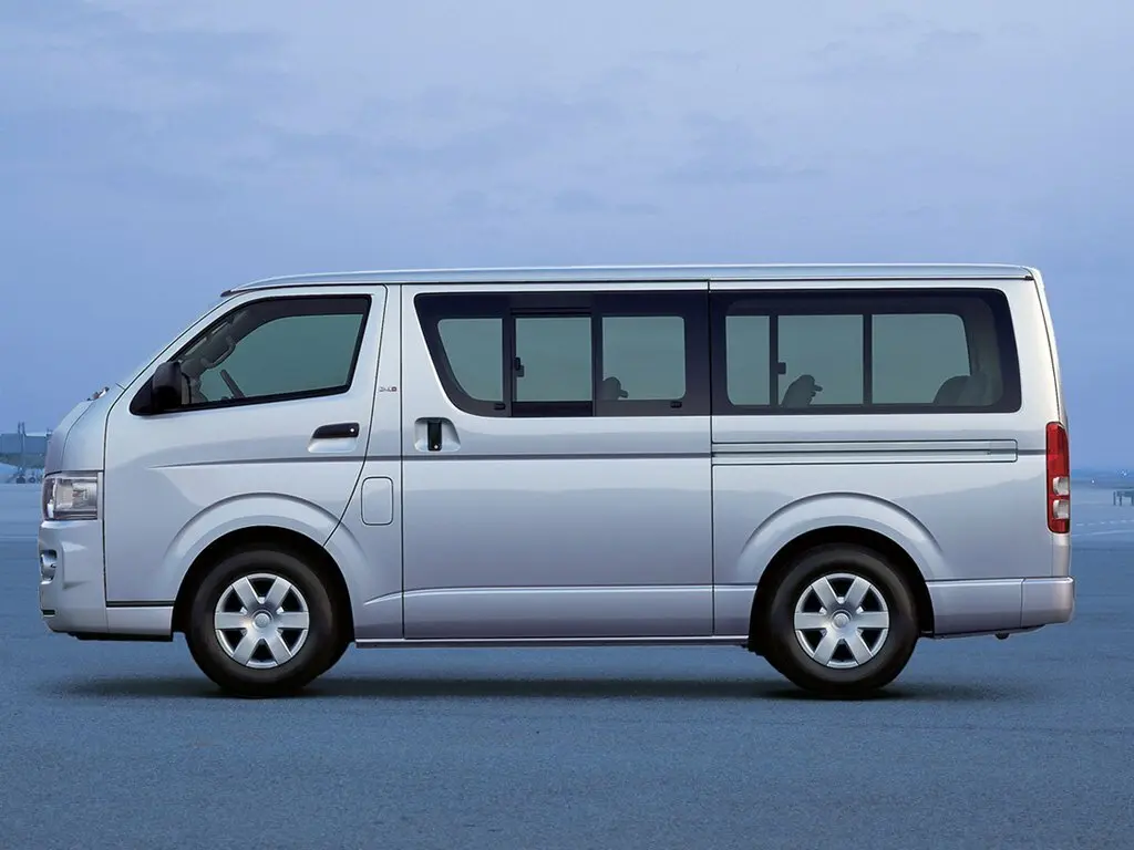 Toyota HiAce H200 Минивэн — сүрөт 2