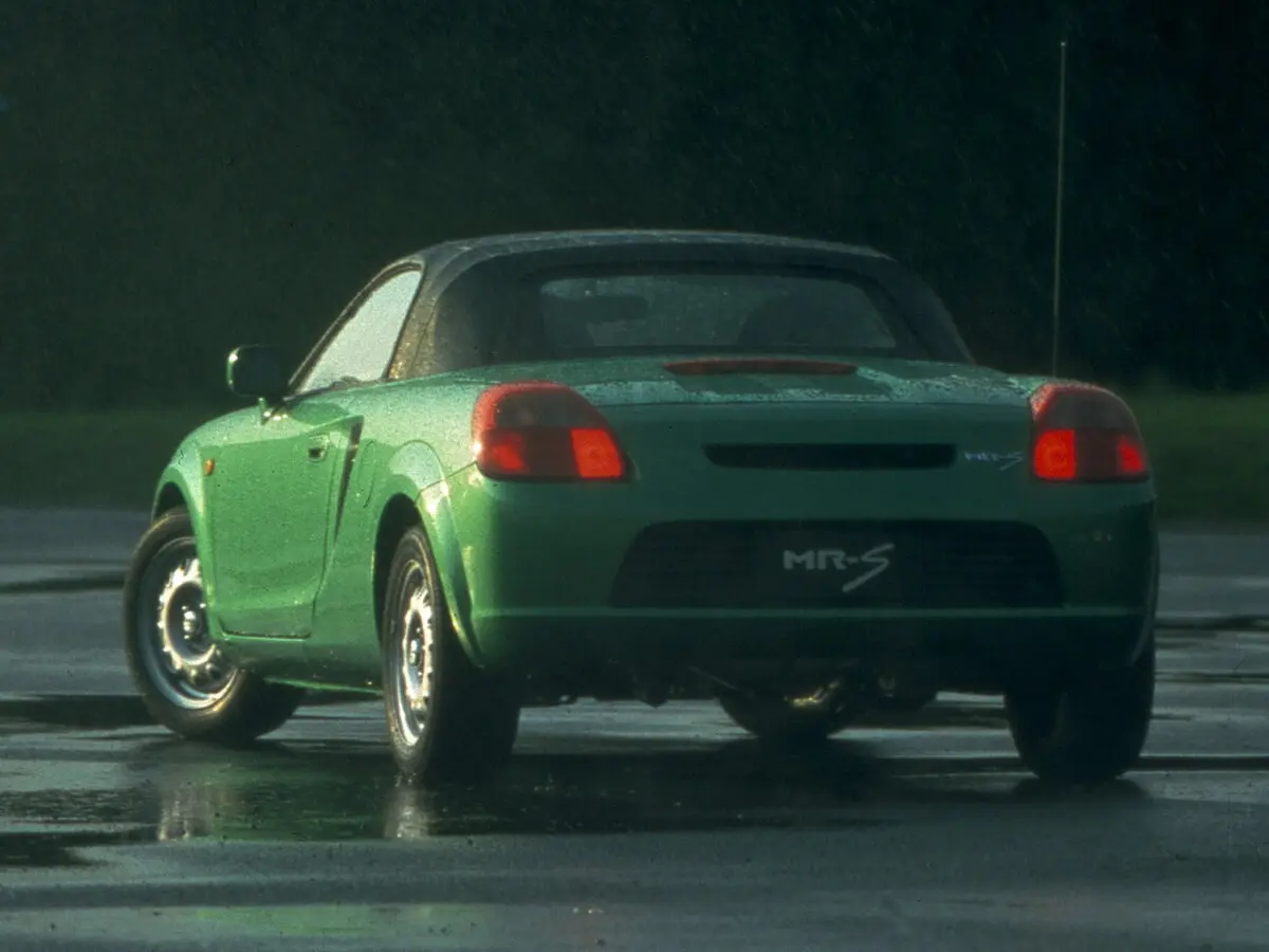 Toyota MR-S I Родстер — фото 3