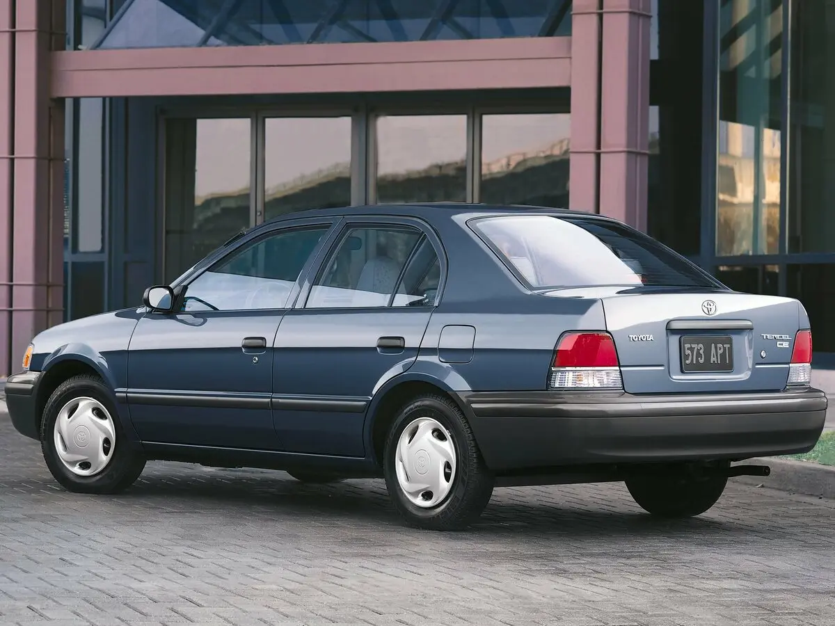 Toyota Tercel V (L50) Рестайлинг Седан — 照片 3