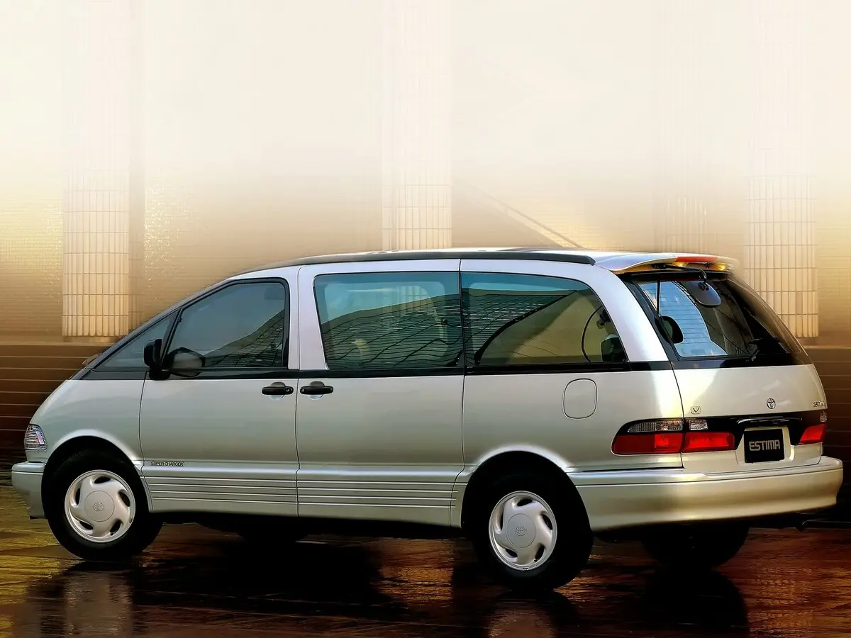 Toyota Estima I Минивэн — фото 2