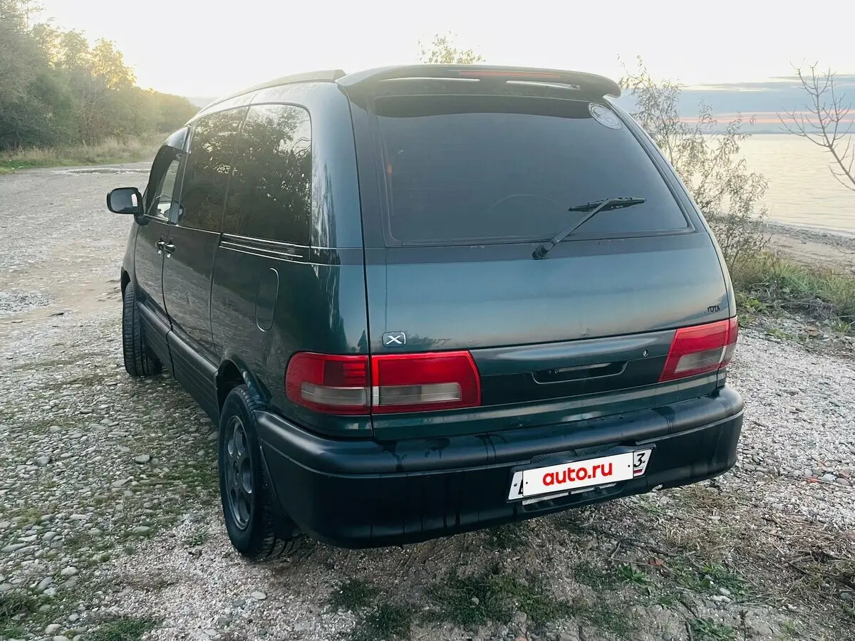 Toyota Estima I Минивэн Lucida — фото 4
