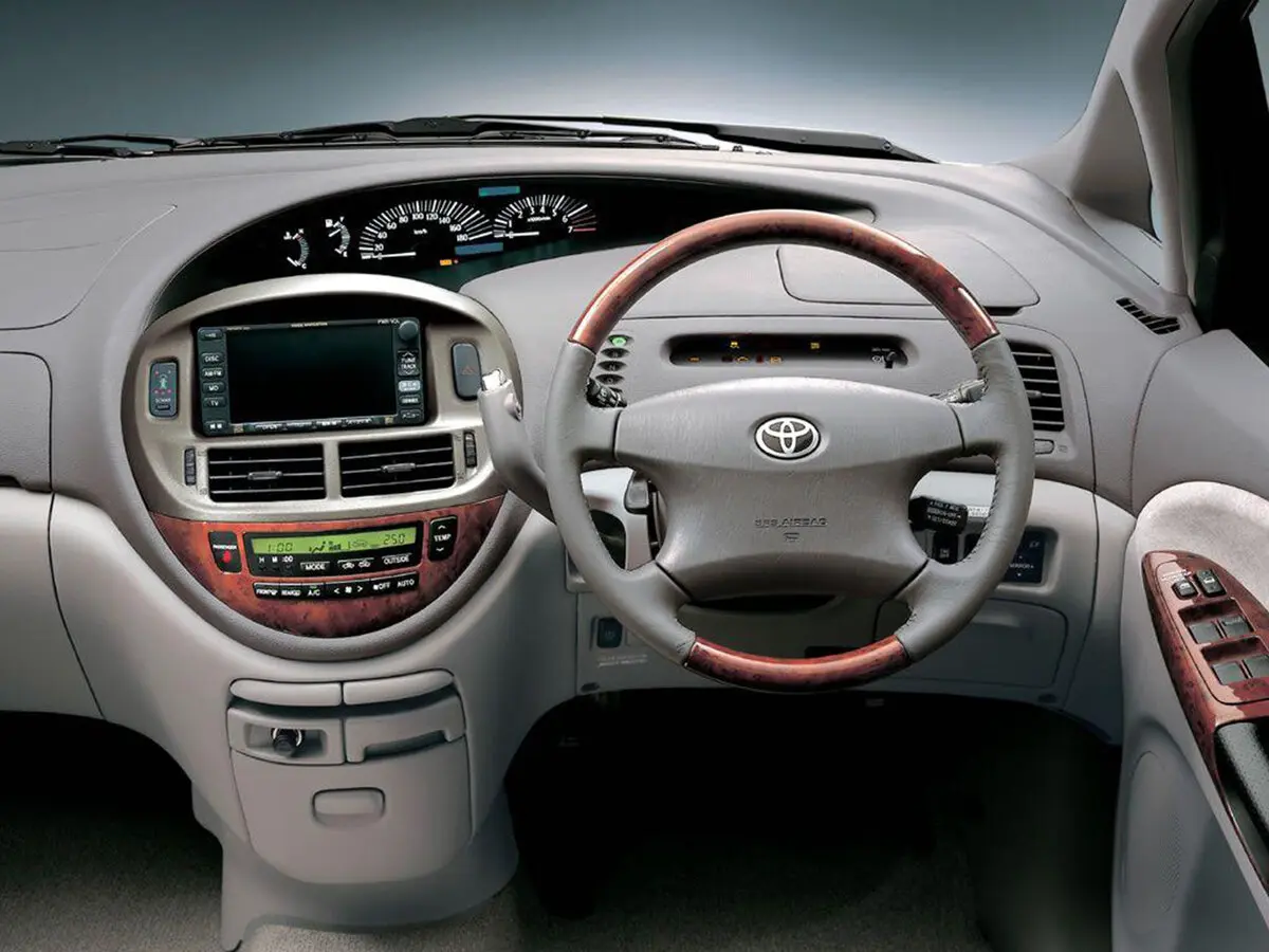 Toyota Estima II Минивэн — фото 4