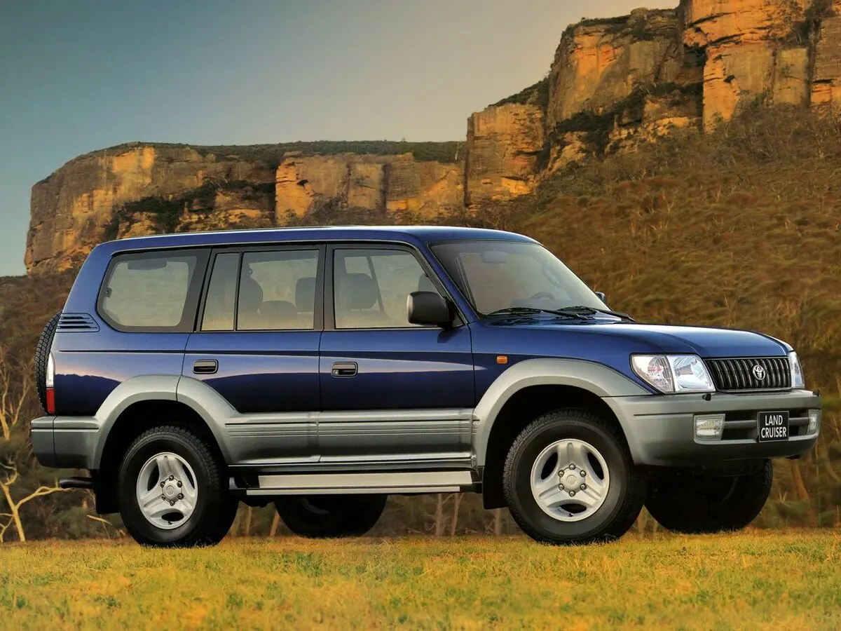 Toyota Land Cruiser Prado 90 Series Рестайлинг Внедорожник 5 дв. — фото 3