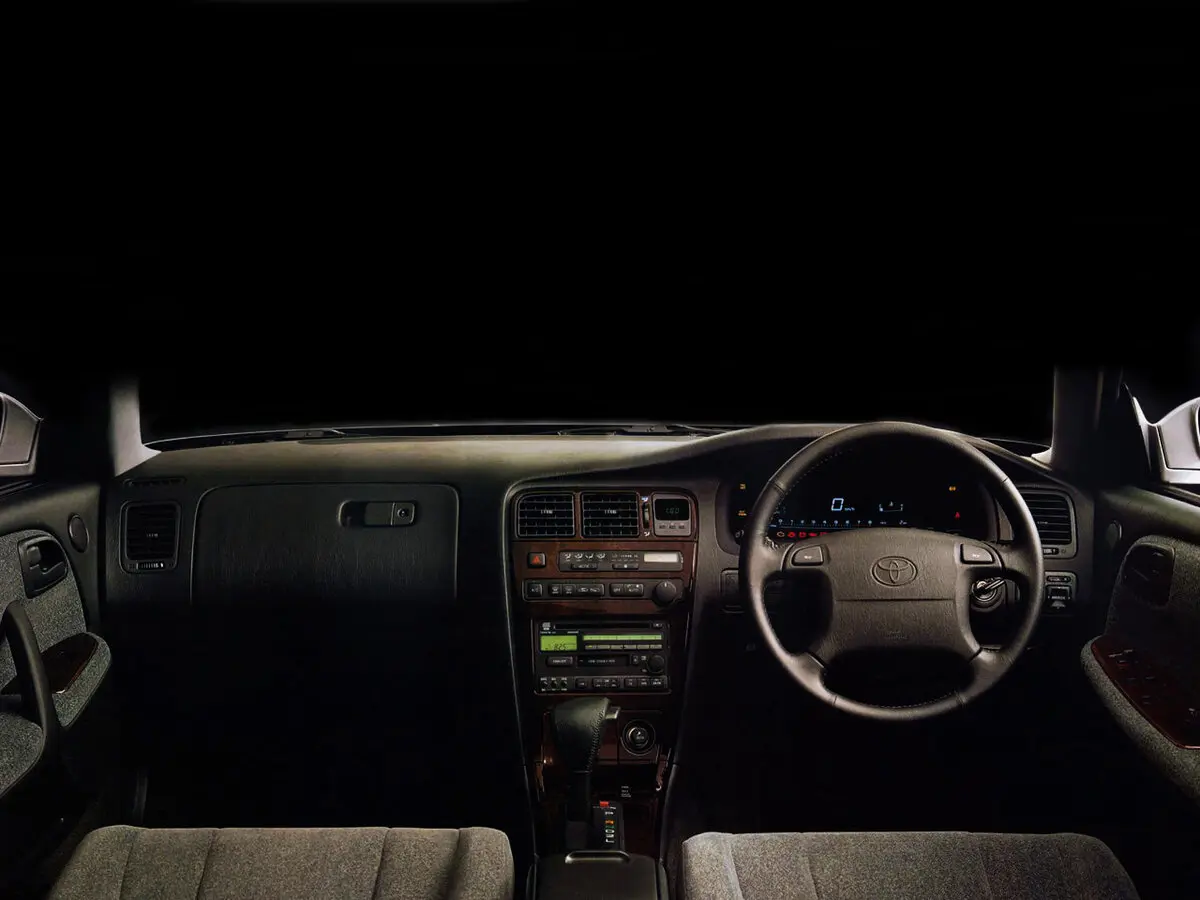 Toyota Chaser V (X90) Седан — фото 5