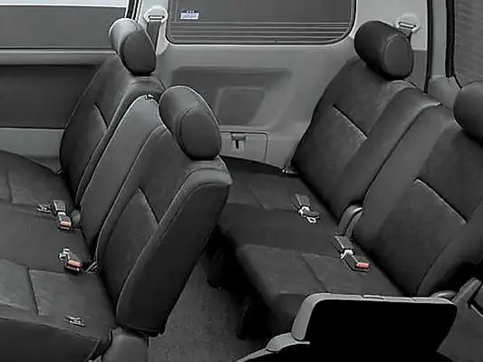 Toyota Noah I (R60) Минивэн — фото 5
