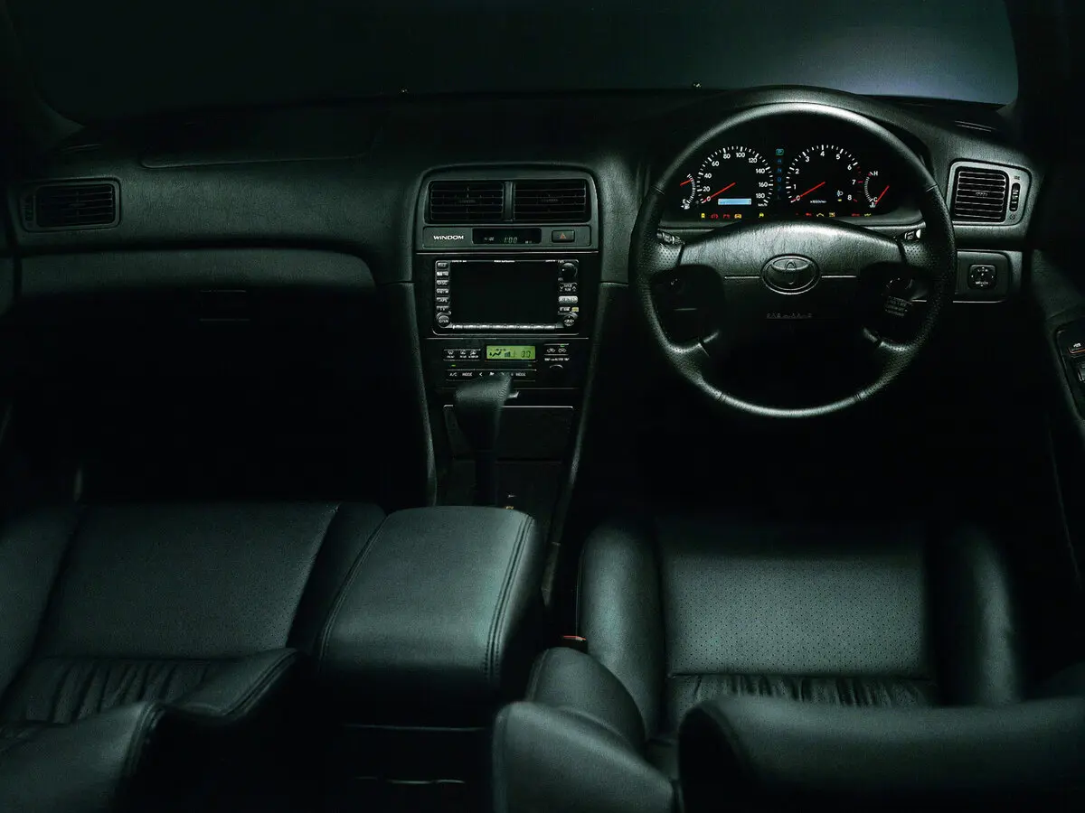 Toyota Windom II (XV20) Рестайлинг Седан — фото 4