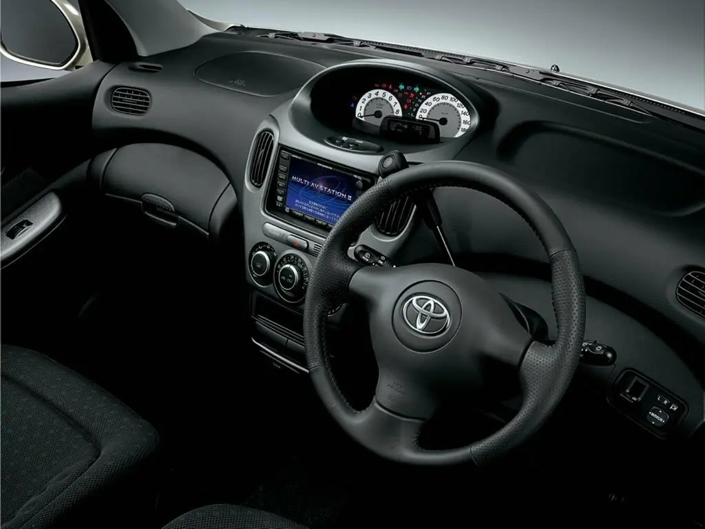 Toyota FunCargo 1999 – 2005 Компактвэн — сүрөт 4