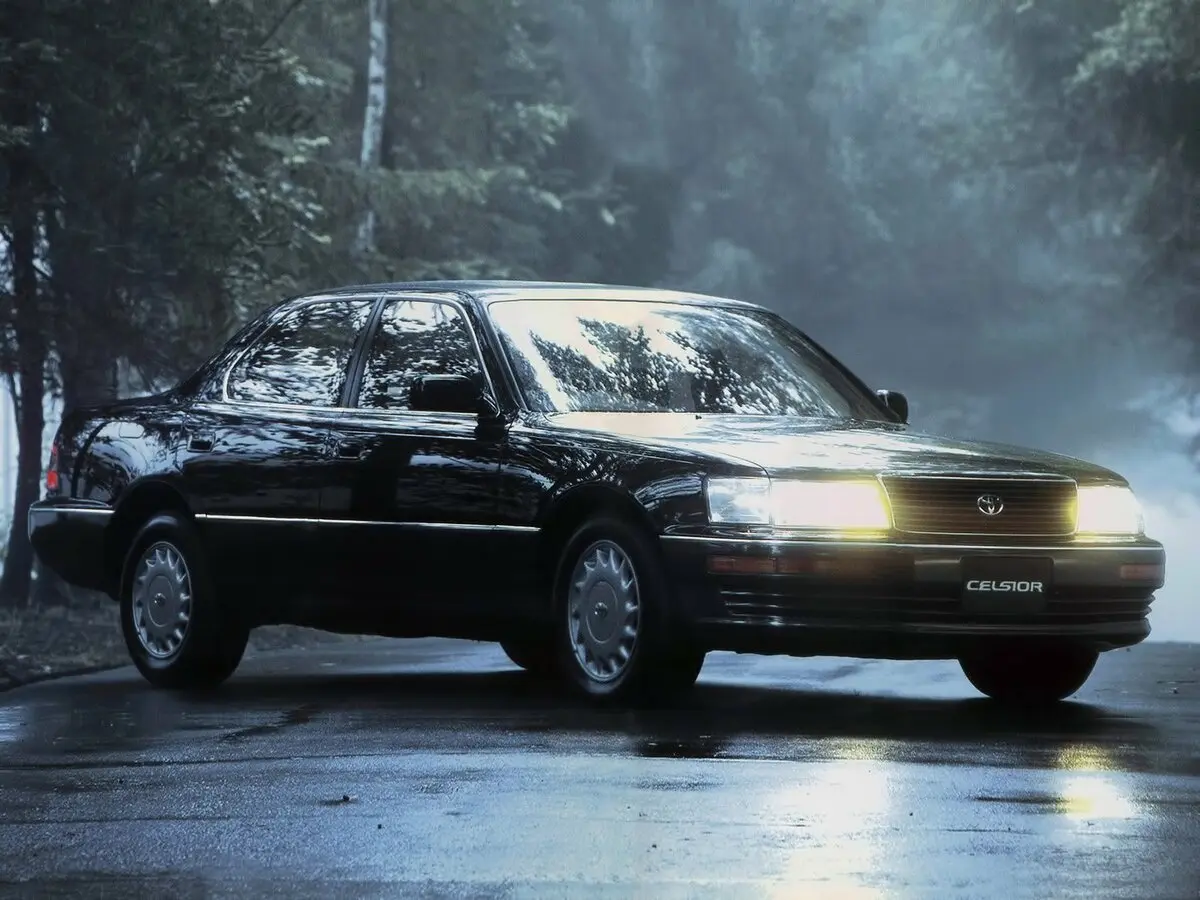 Toyota Celsior I (F10) Рестайлинг