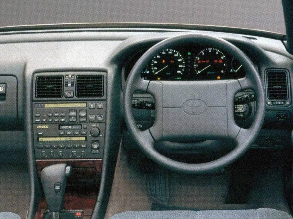Toyota Celsior I (F10) Рестайлинг Седан — фото 5