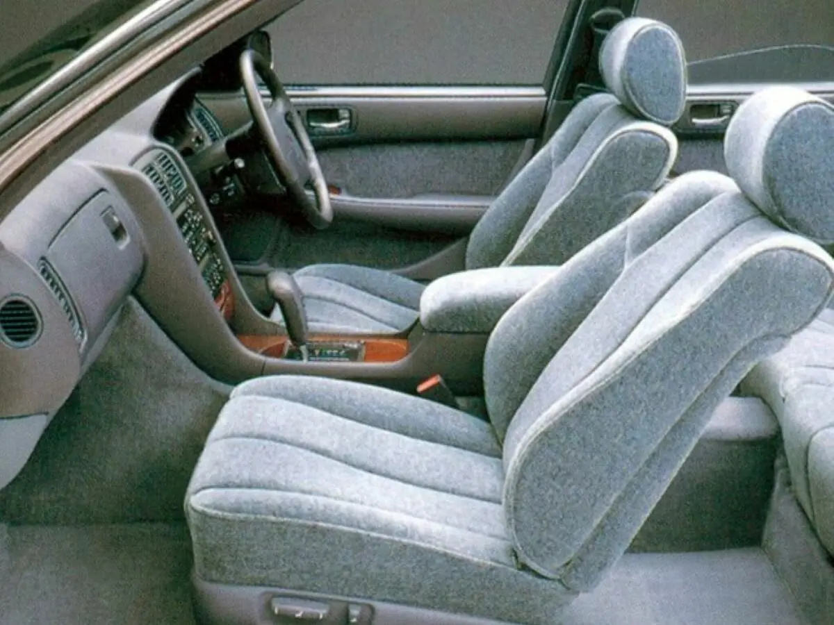 Toyota Celsior I (F10) Рестайлинг Седан — фото 6