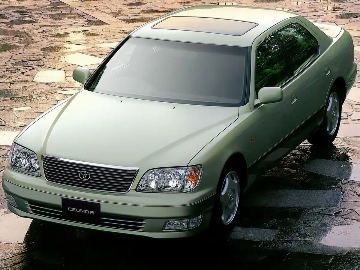 Toyota Celsior II (F20) Рестайлинг