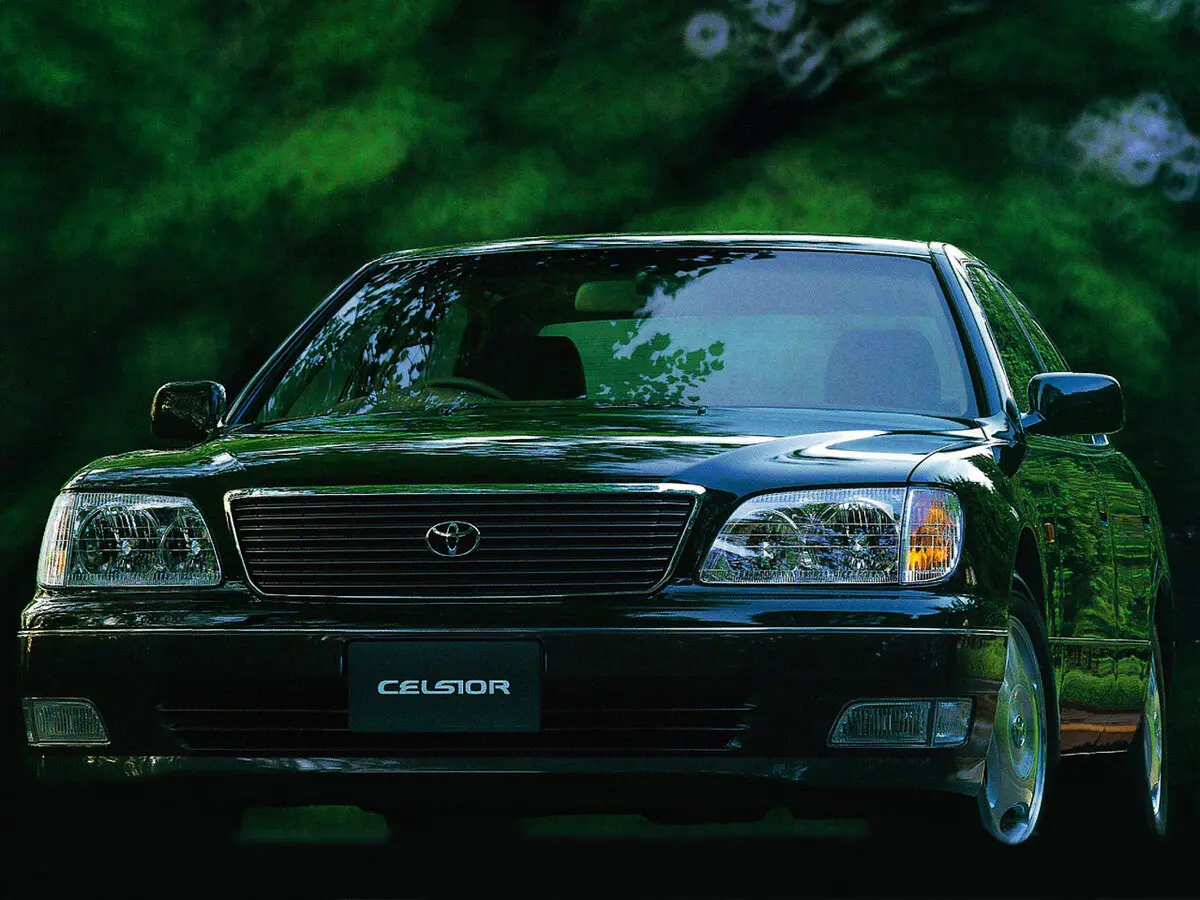 Toyota Celsior II (F20) Рестайлинг Седан — фото 3