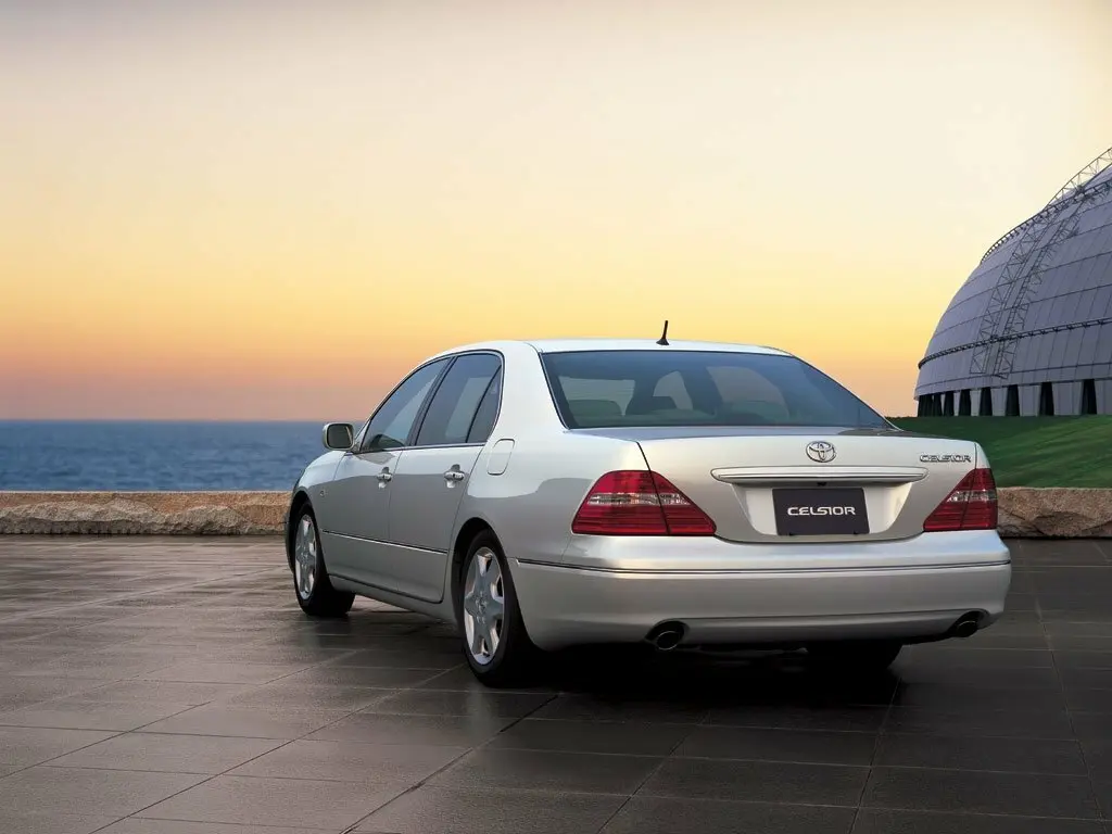 Toyota Celsior III (F30) Рестайлинг Седан — фото 3