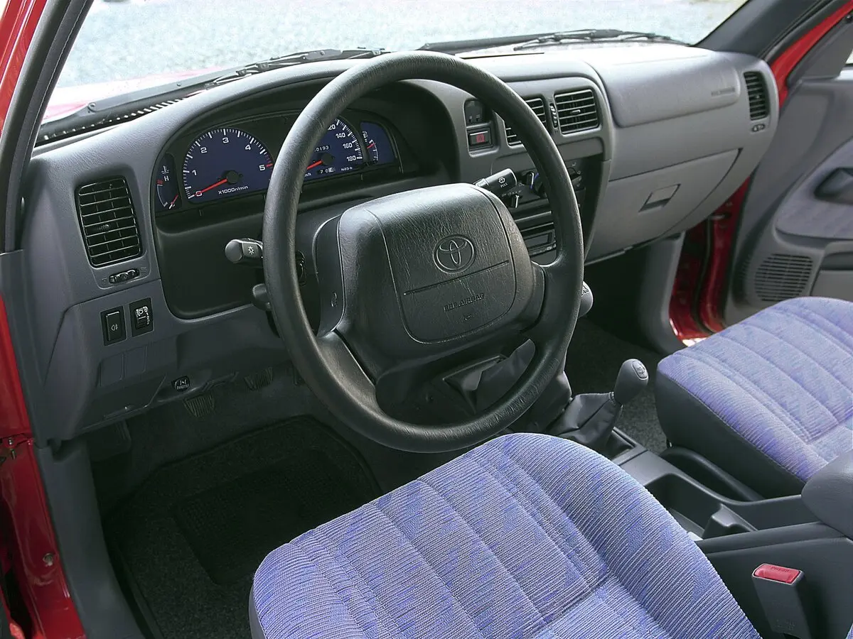 Toyota Hilux VI Пикап Полуторная кабина — сүрөт 4