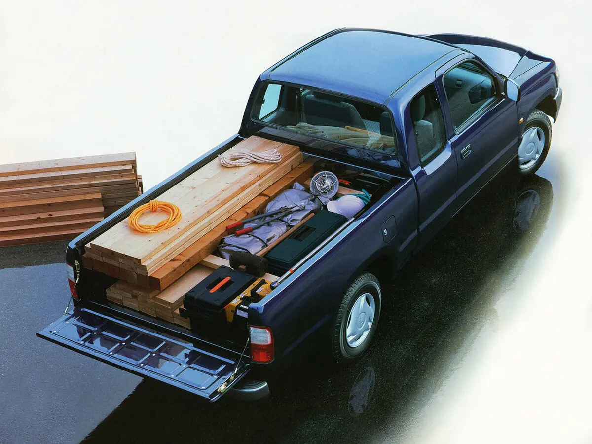 Toyota Hilux VI Пикап Полуторная кабина — сүрөт 5