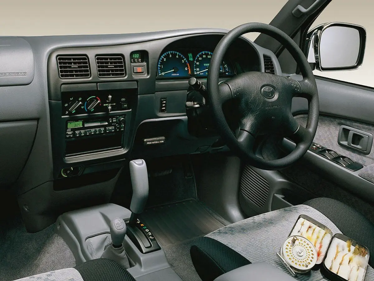 Toyota Hilux VI Пикап Двойная кабина Double cab — сүрөт 3