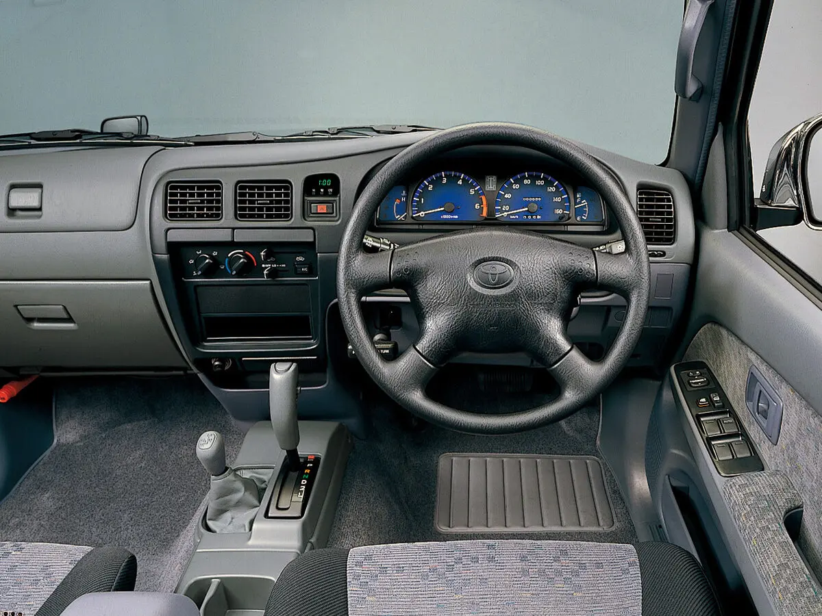 Toyota Hilux VI Рестайлинг Пикап Полуторная кабина Xtra Cab — сүрөт 4