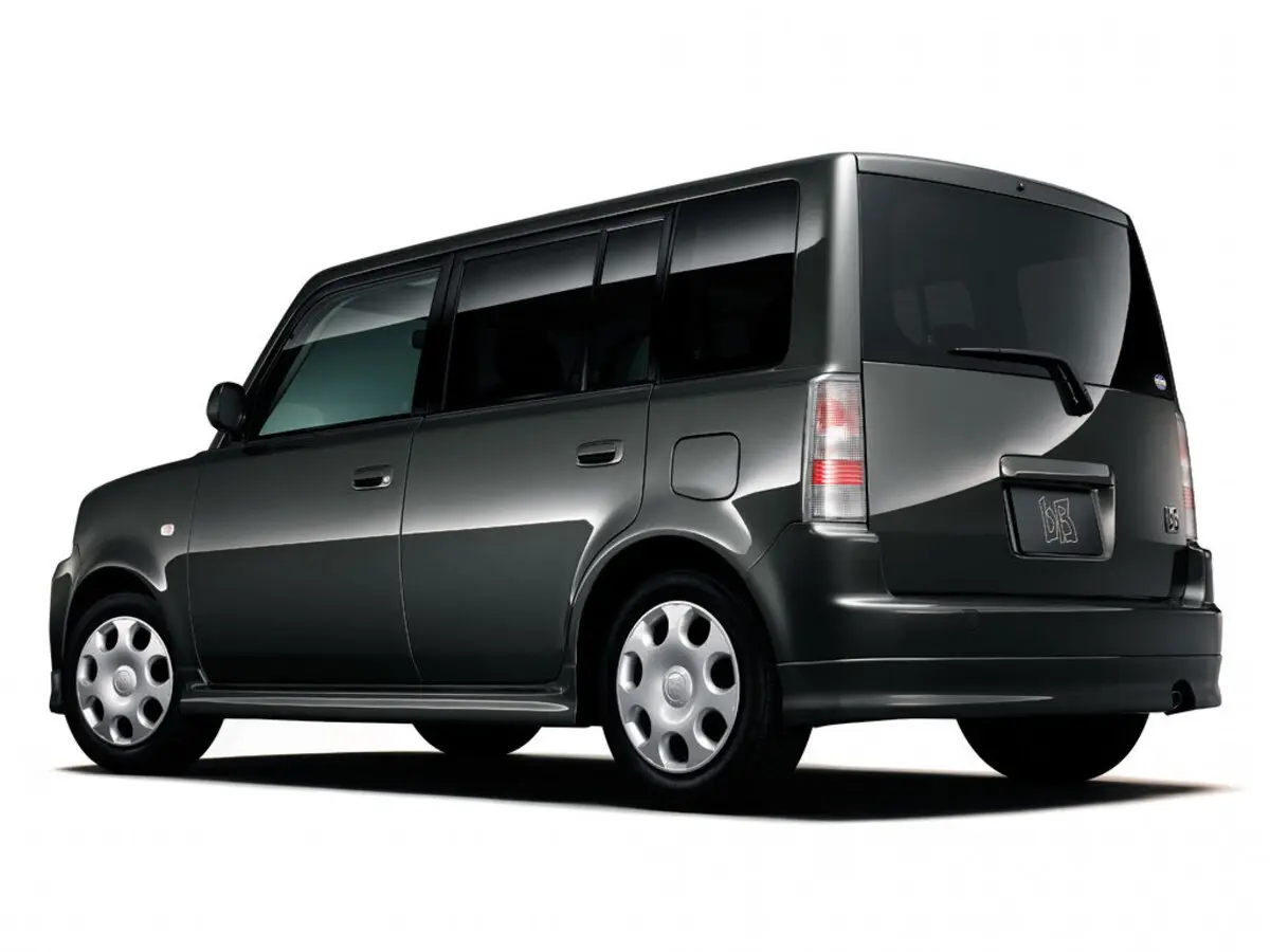 Toyota bB I Компактвэн — фото 5