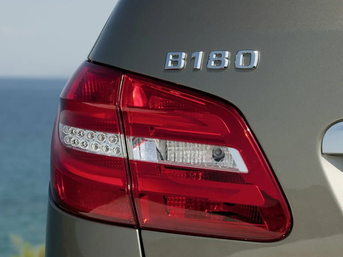 Mercedes-Benz B-Класс II (W246) Хэтчбек 5 дв. — сүрөт 15