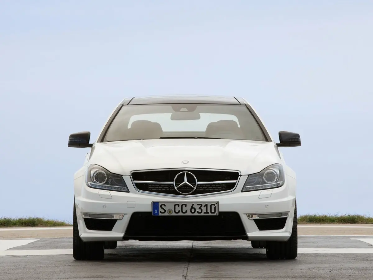 Mercedes-Benz C-Класс AMG III (W204) Рестайлинг Купе — сүрөт 3