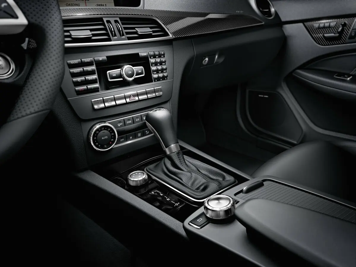 Mercedes-Benz C-Класс AMG III (W204) Рестайлинг Купе — сүрөт 10