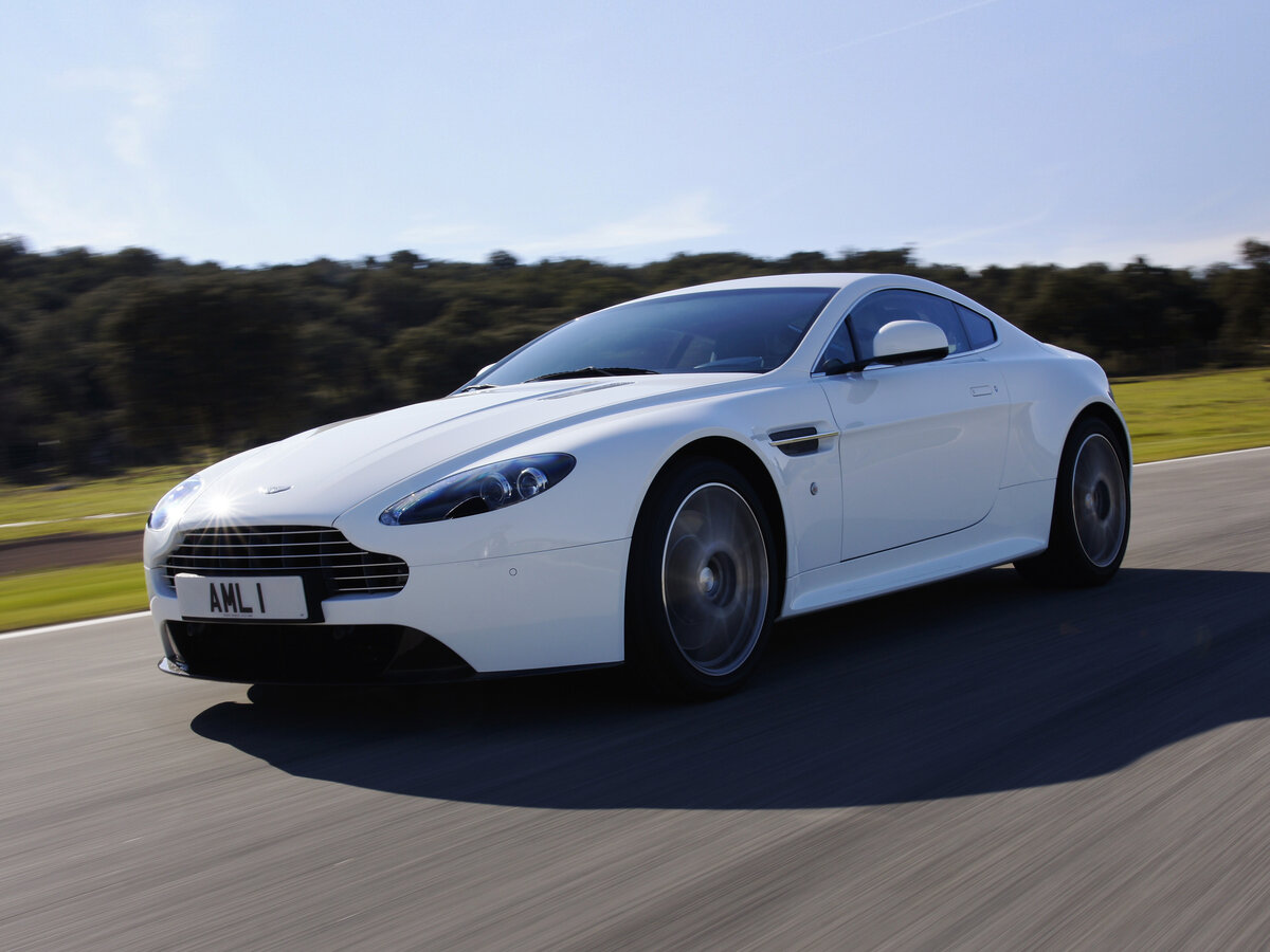 Aston Martin V8 Vantage III Рестайлинг Купе