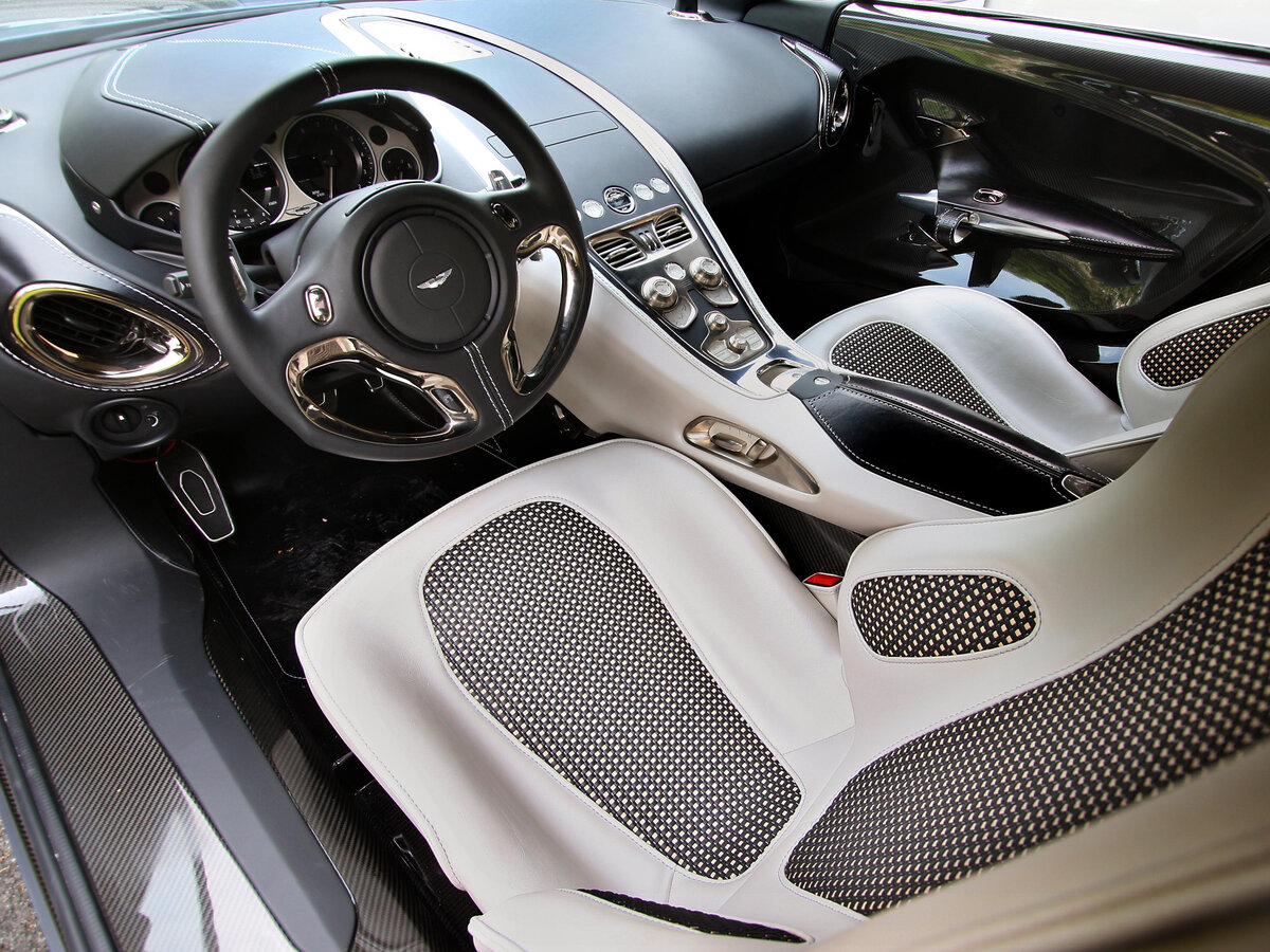 Aston Martin One-77 2009 – 2012 Купе — фото 8