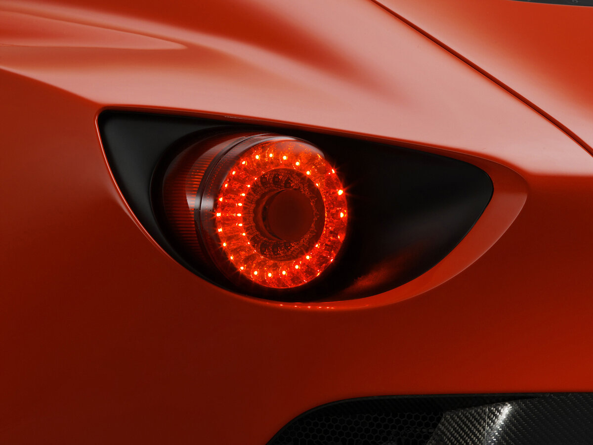 Aston Martin V12 Zagato 2011 – 2012 Купе — фото 7
