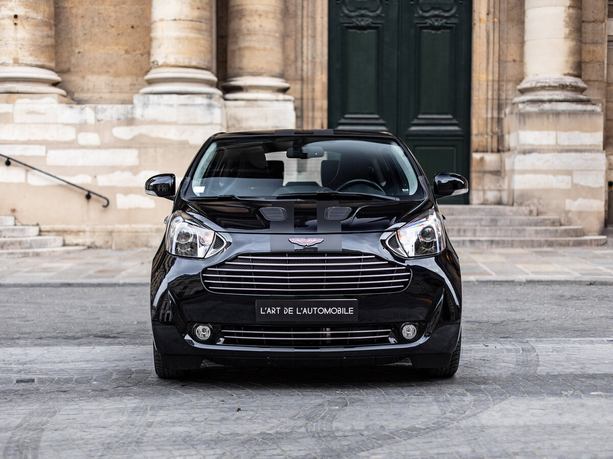 Aston Martin Cygnet 2011 – 2013 Хэтчбек 3 дв. — фото 3