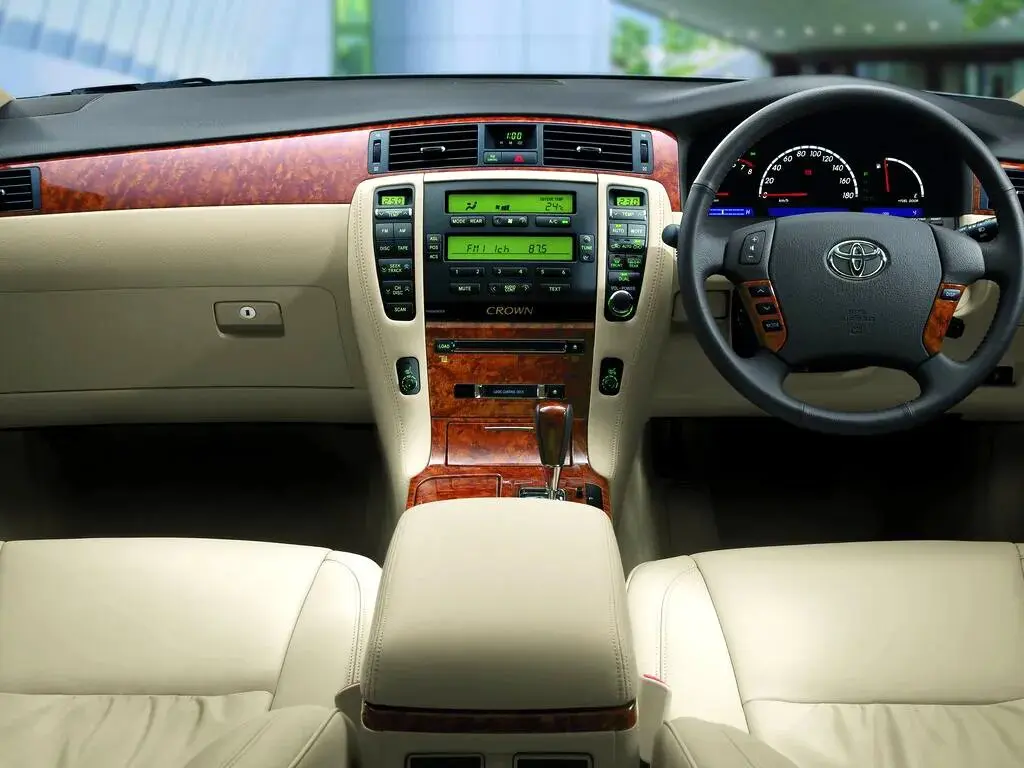 Toyota Crown Majesta IV (S180) Седан — фото 6