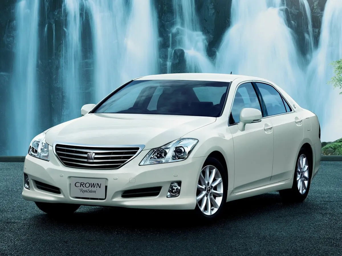 Toyota Crown XIII (S200)