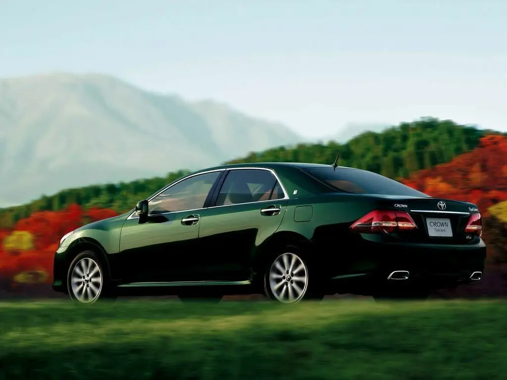 Toyota Crown XIII (S200) Седан — 照片 5