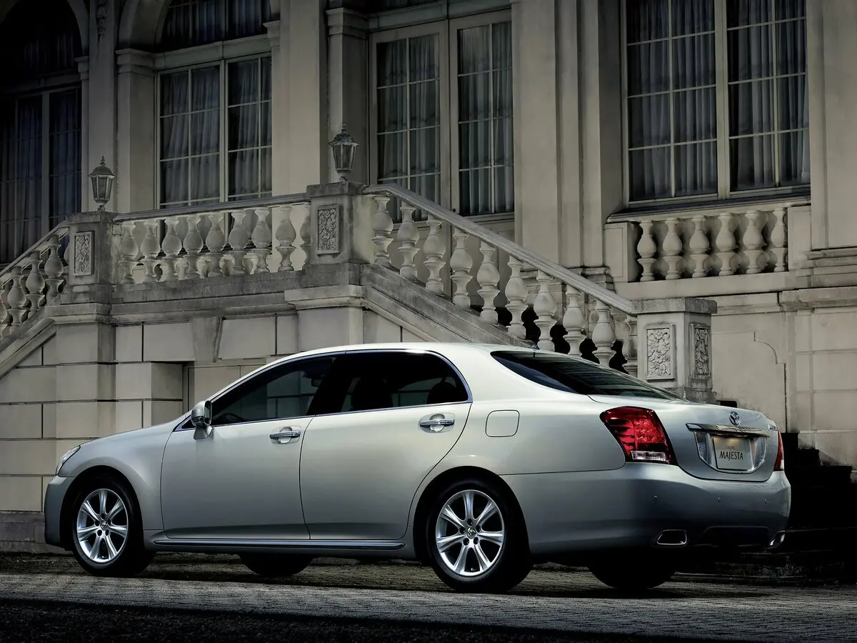 Toyota Crown Majesta V (S200) Седан — фото 4