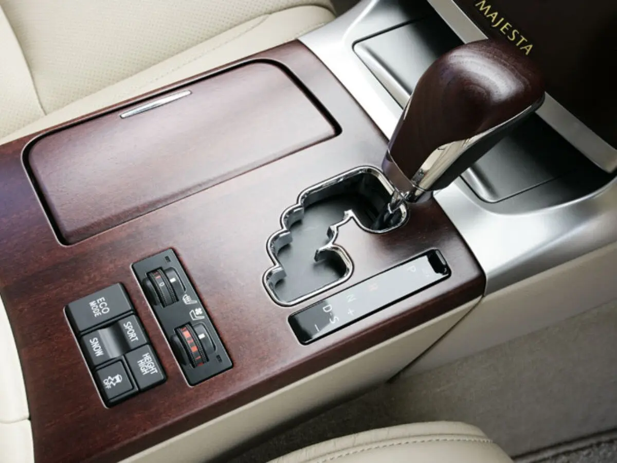Toyota Crown Majesta V (S200) Седан — фото 9