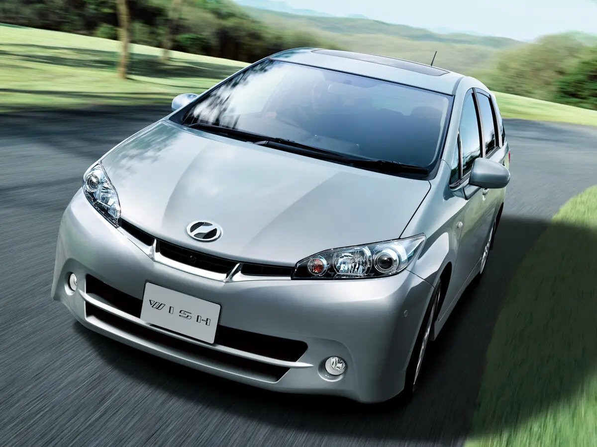 Toyota Wish II Минивэн — фото 3