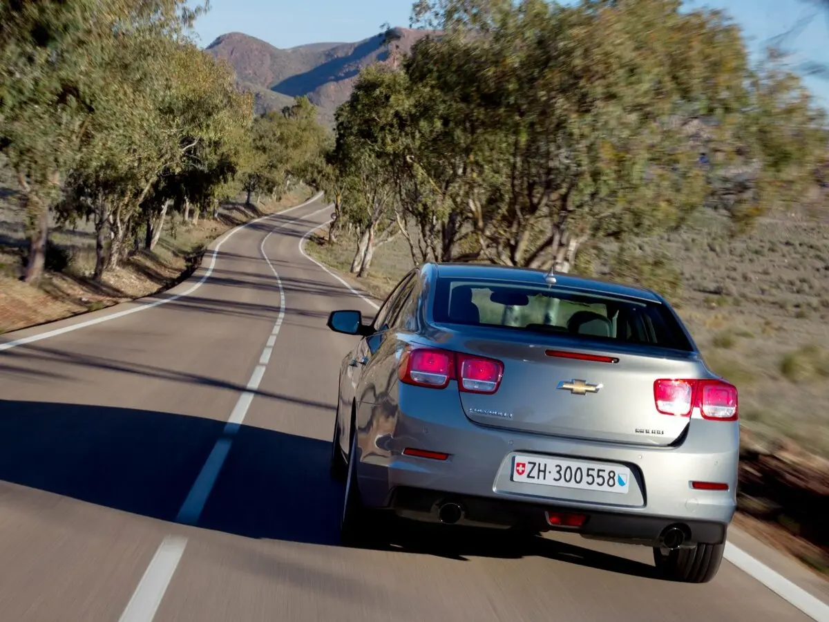 Chevrolet Malibu VIII Седан — сүрөт 4