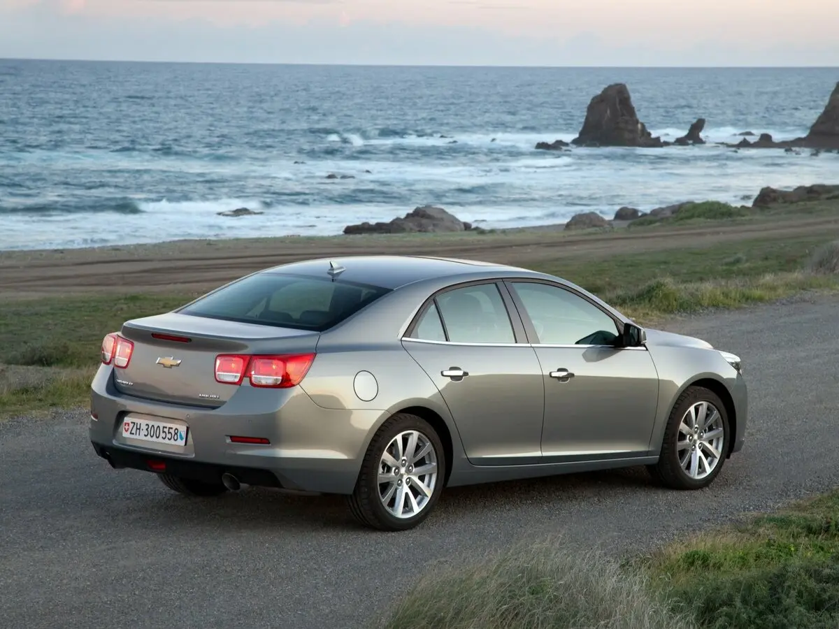 Chevrolet Malibu VIII Седан — сүрөт 5