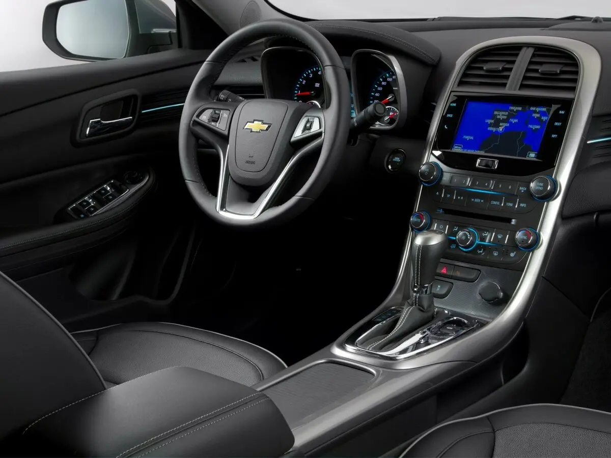 Chevrolet Malibu VIII Седан — сүрөт 7