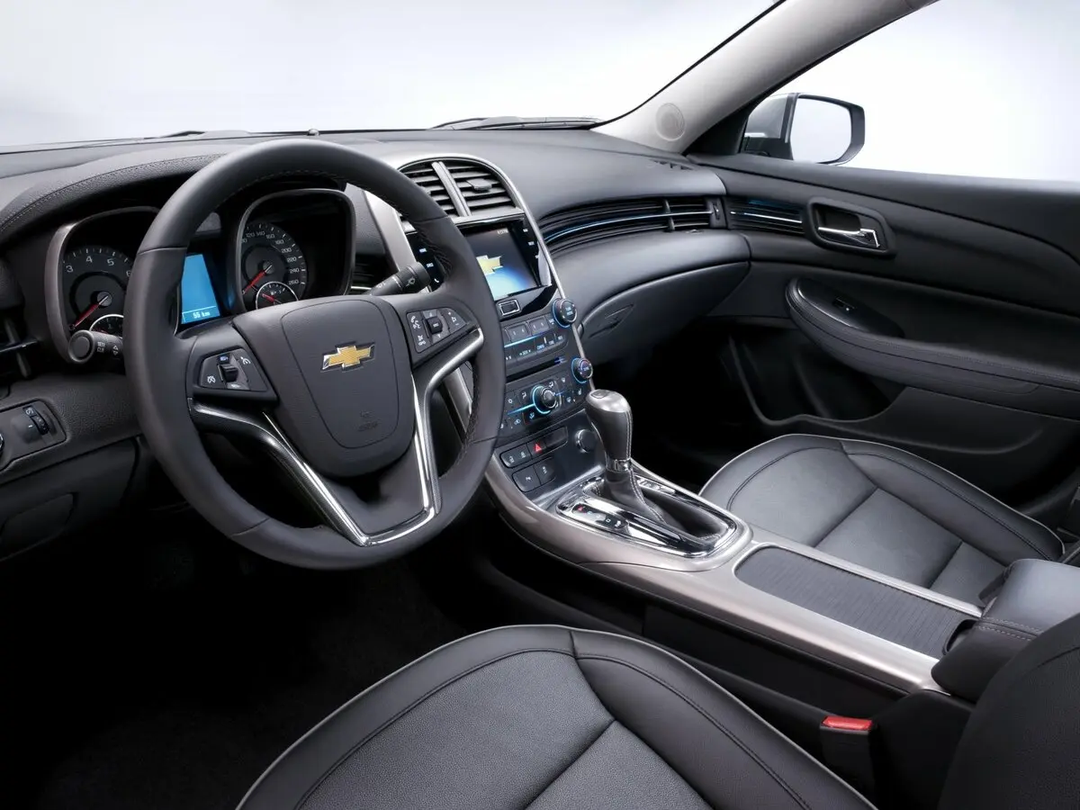 Chevrolet Malibu VIII Седан — сүрөт 8