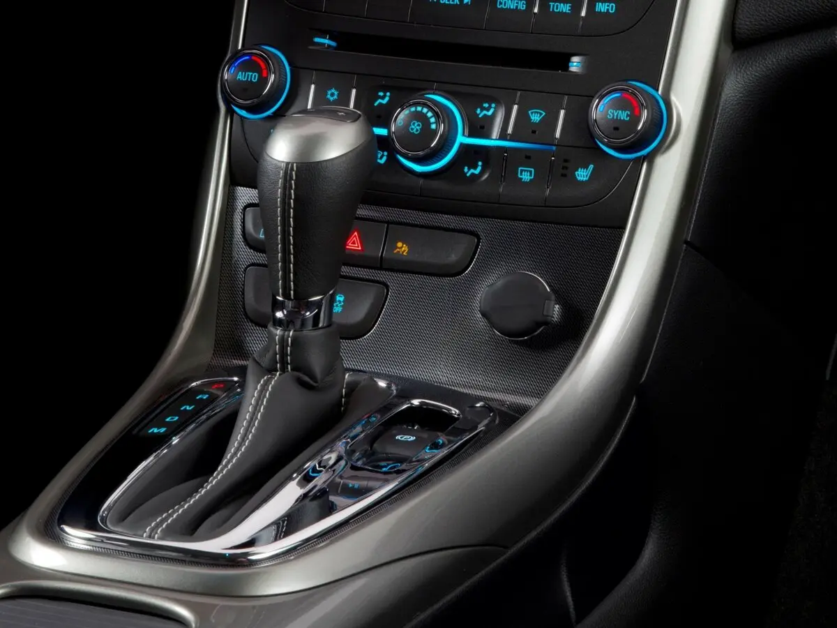 Chevrolet Malibu VIII Седан — сүрөт 12