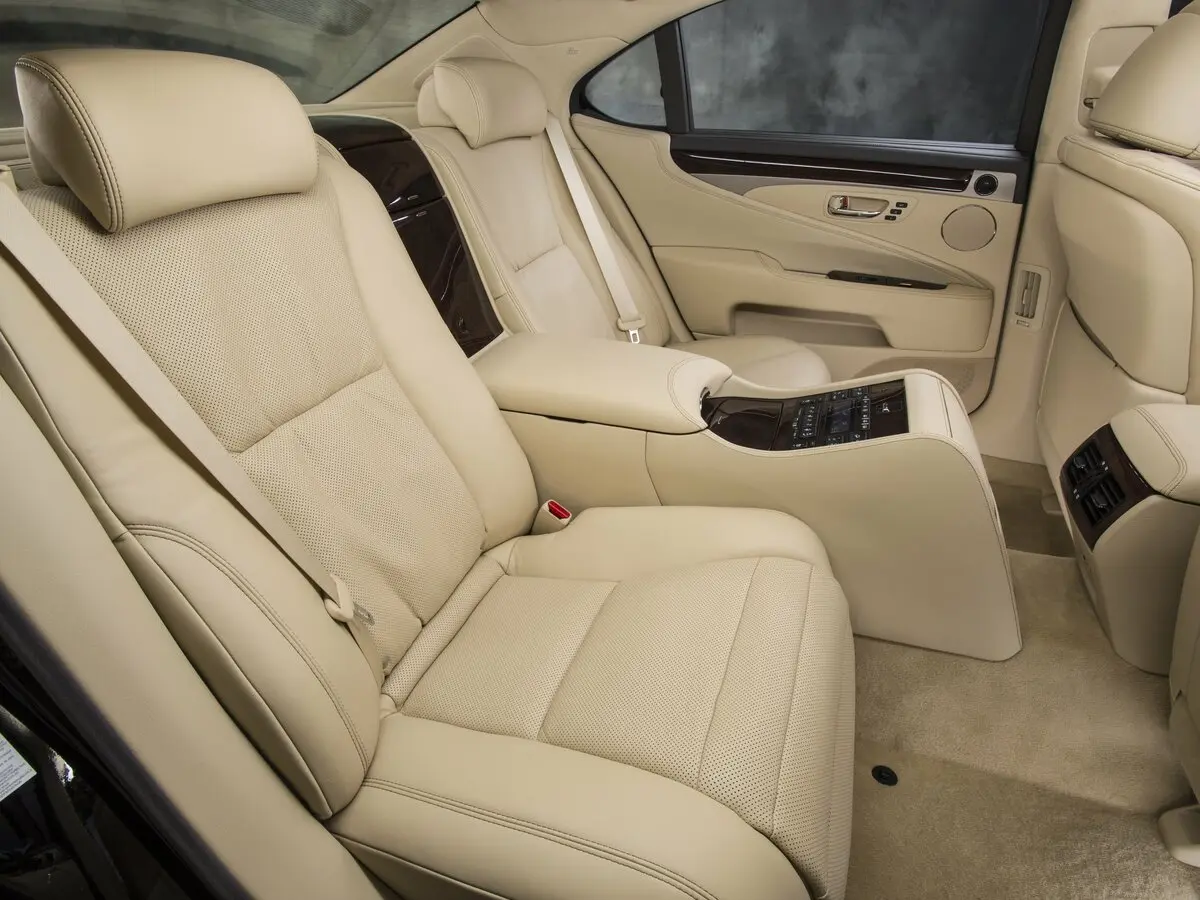 Lexus LS IV Рестайлинг 2 Седан Long — фото 10