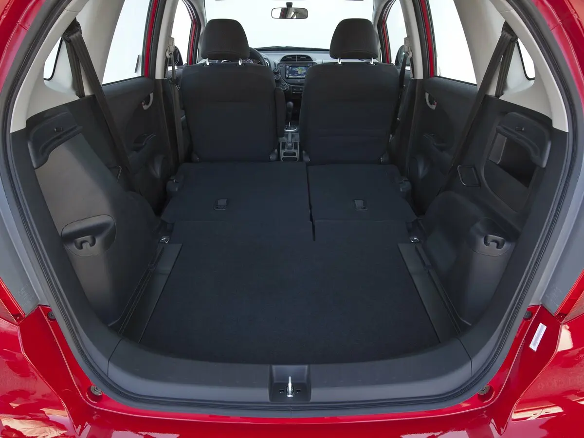 Honda Fit II Хэтчбек 5 дв. — фото 8