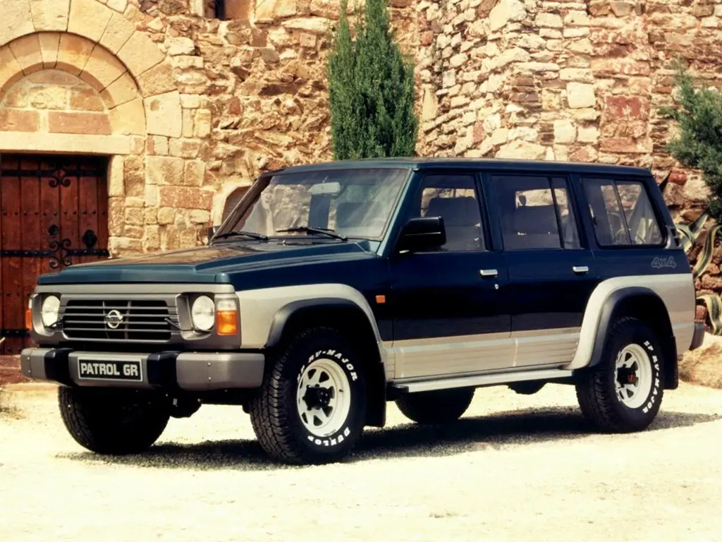 Nissan Patrol IV (Y60) Внедорожник 5 дв.