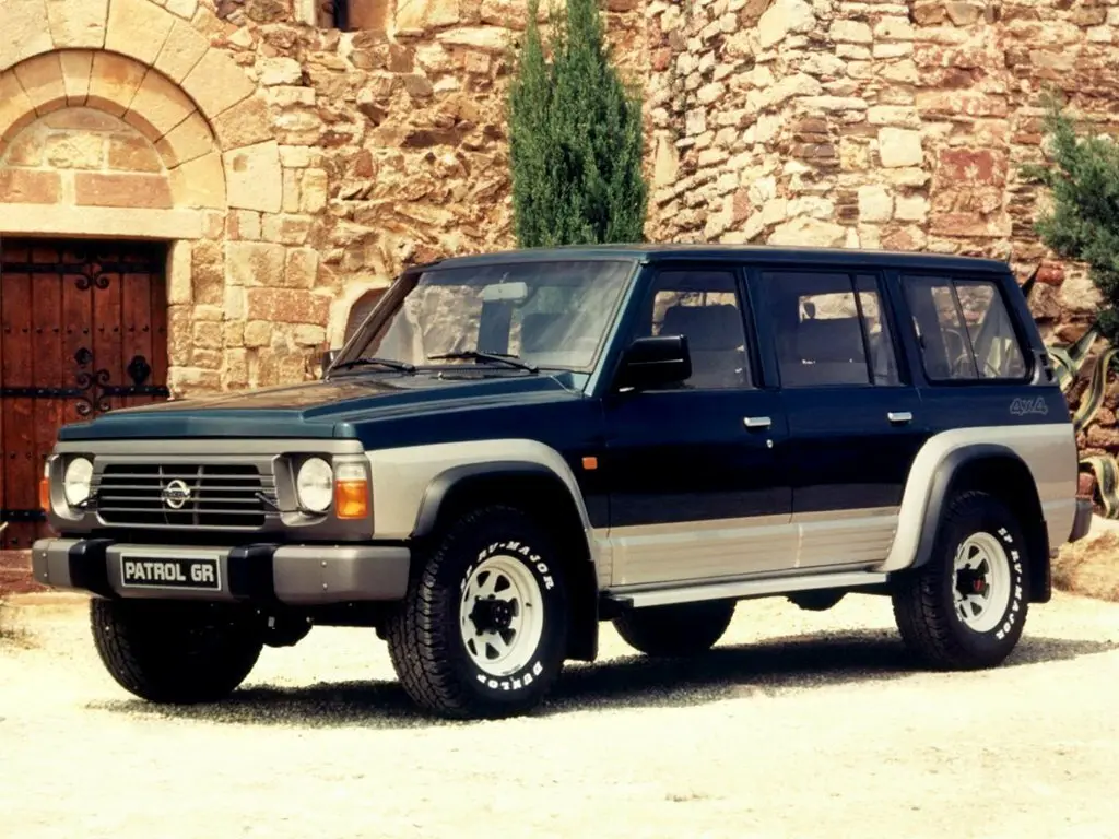 Nissan Patrol IV (Y60) Внедорожник 5 дв. — сүрөт 2