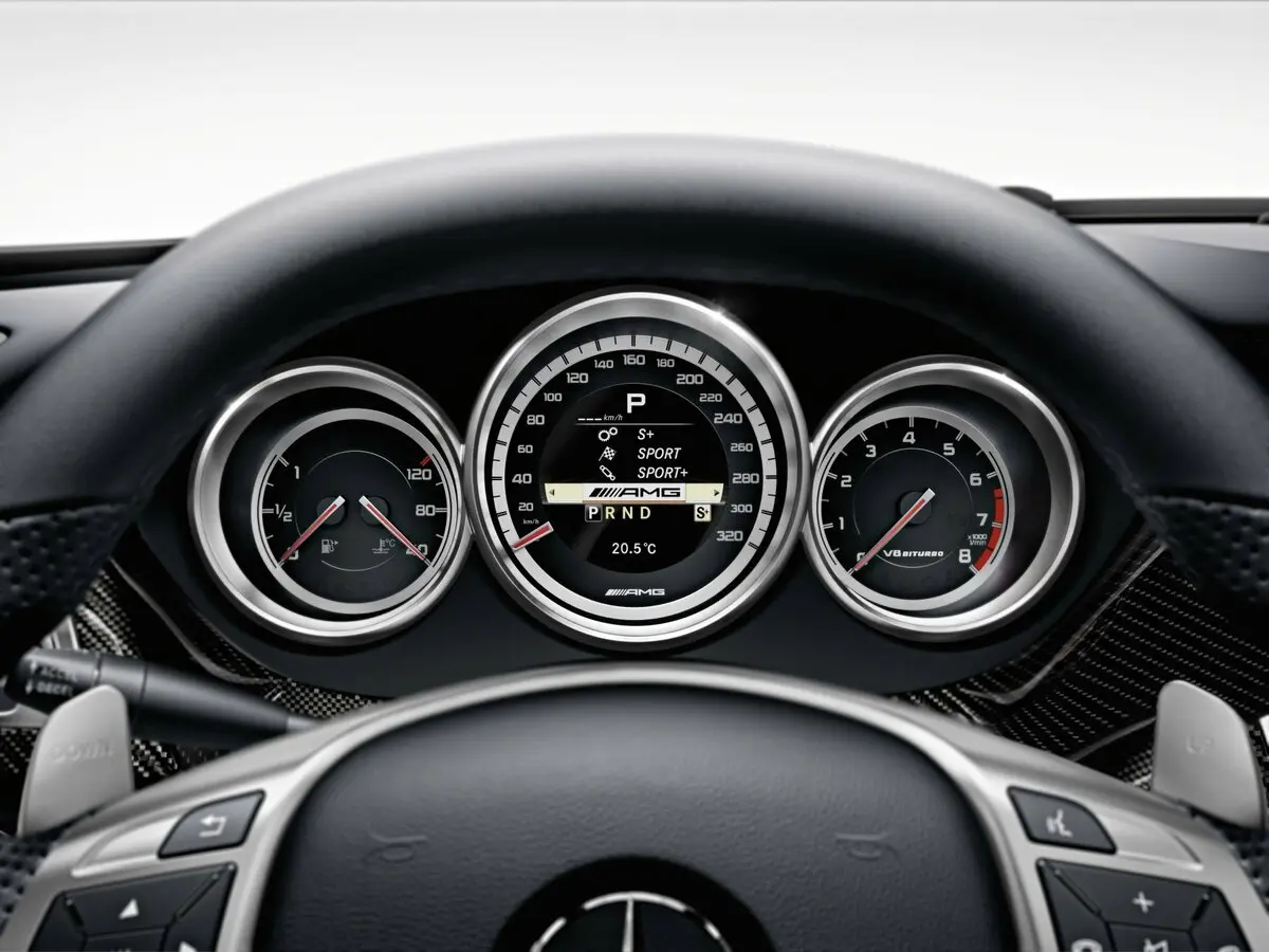Mercedes-Benz CLS AMG II (W218) Седан — сүрөт 9