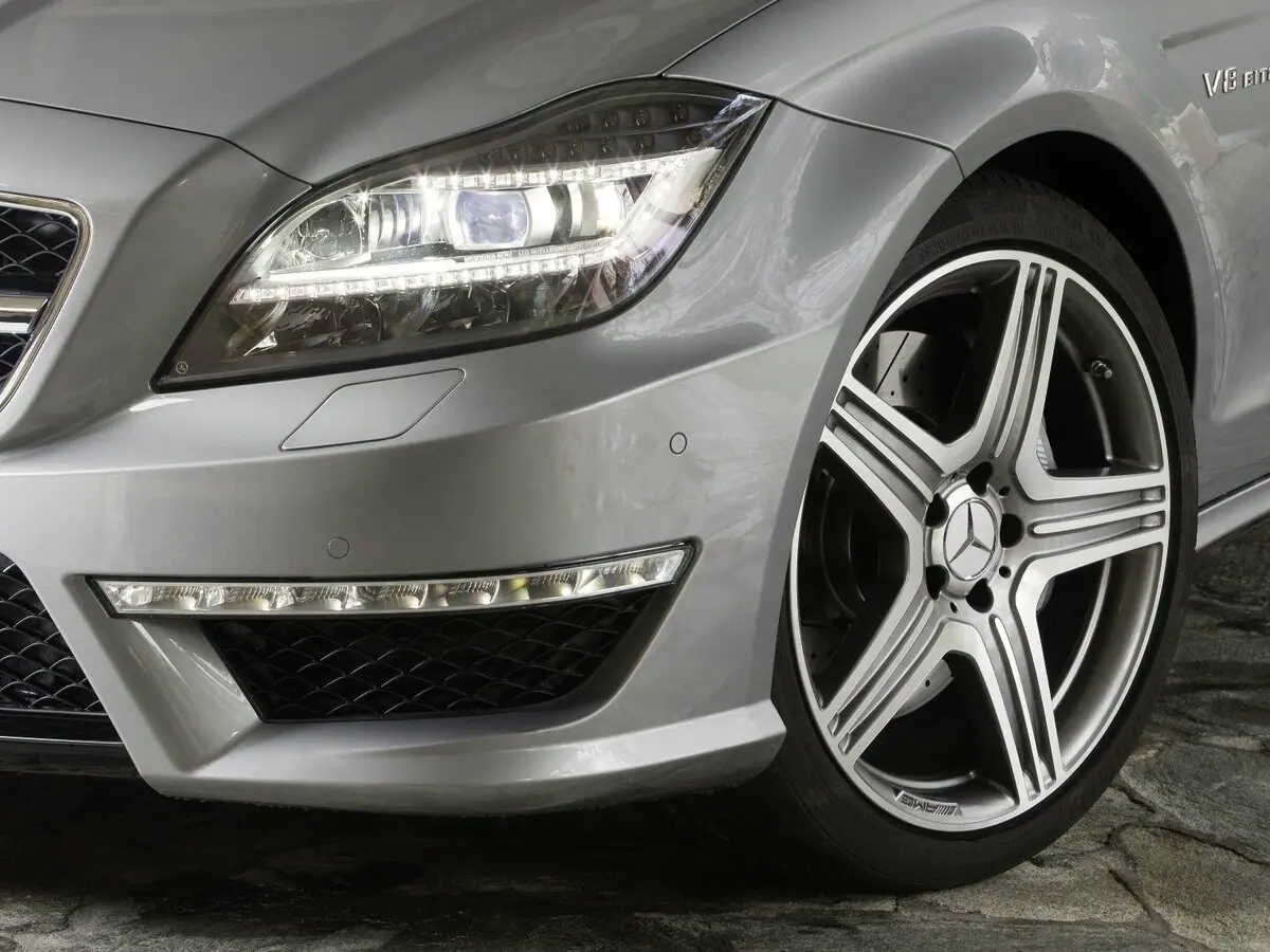 Mercedes-Benz CLS AMG II (W218) Седан — сүрөт 14