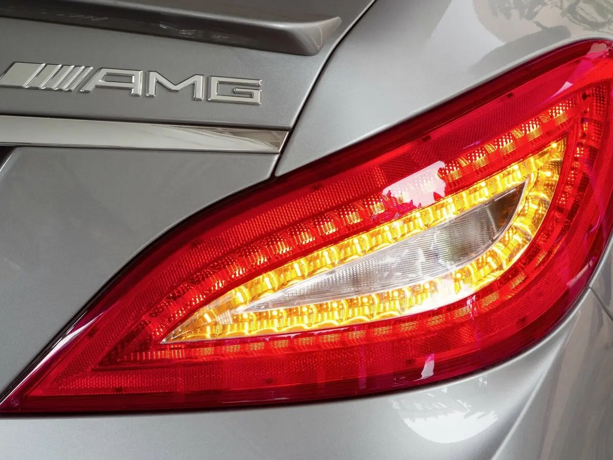 Mercedes-Benz CLS AMG II (W218) Седан — сүрөт 15