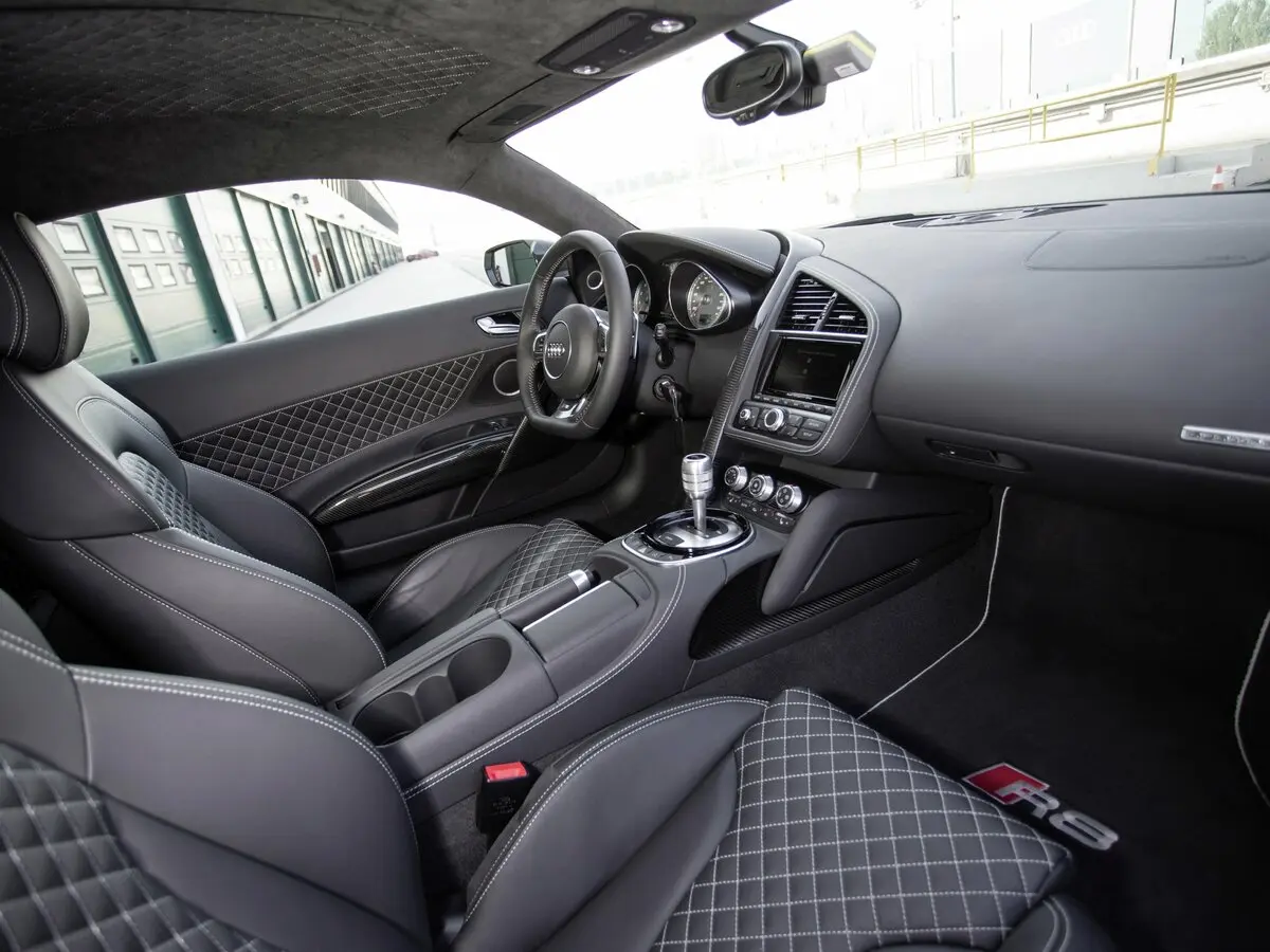 Audi R8 I (Typ 42) Рестайлинг Купе — сүрөт 7