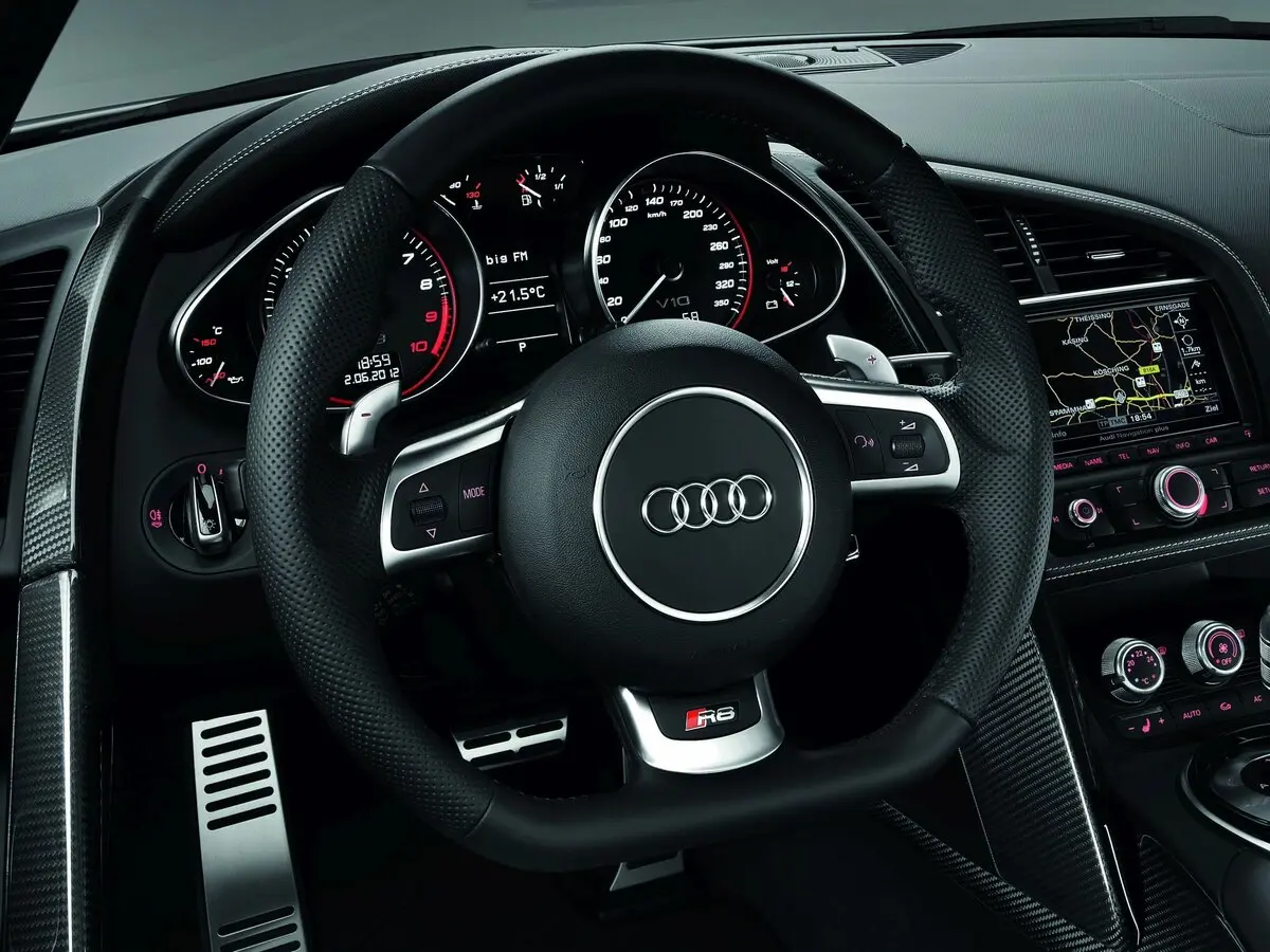 Audi R8 I (Typ 42) Рестайлинг Родстер — сүрөт 9